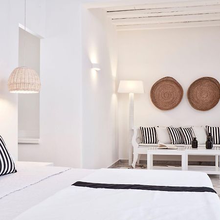 Mr. And Mrs. White Paros - Small Luxury Hotels Of The World Exterior photo