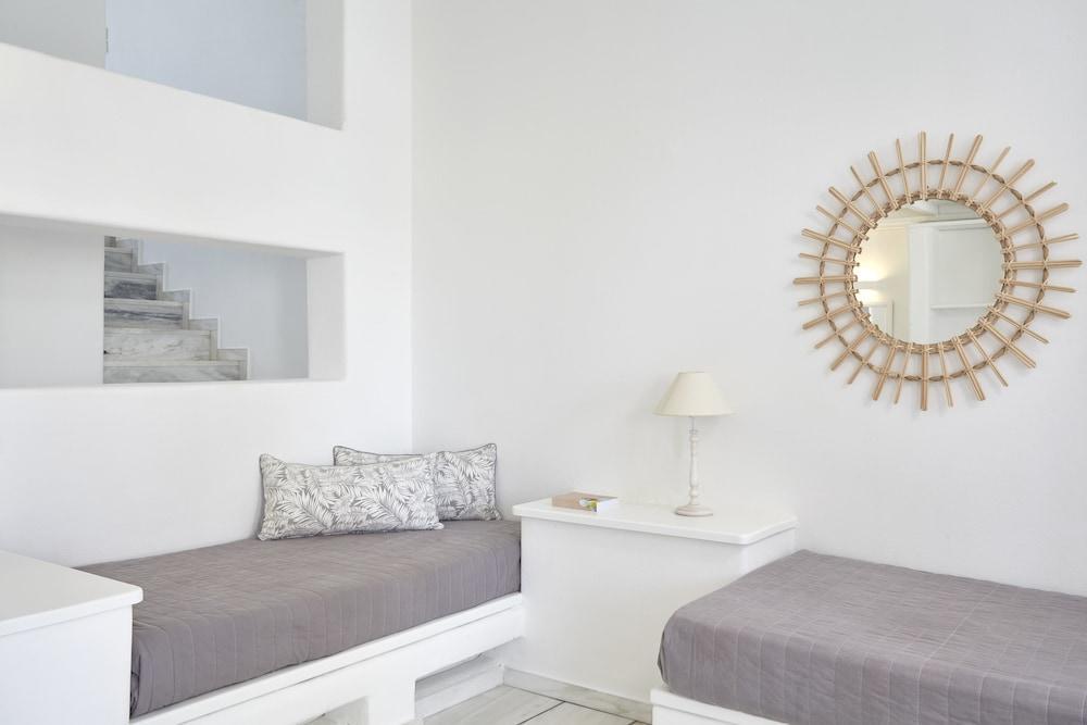 Mr. And Mrs. White Paros - Small Luxury Hotels Of The World Exterior photo